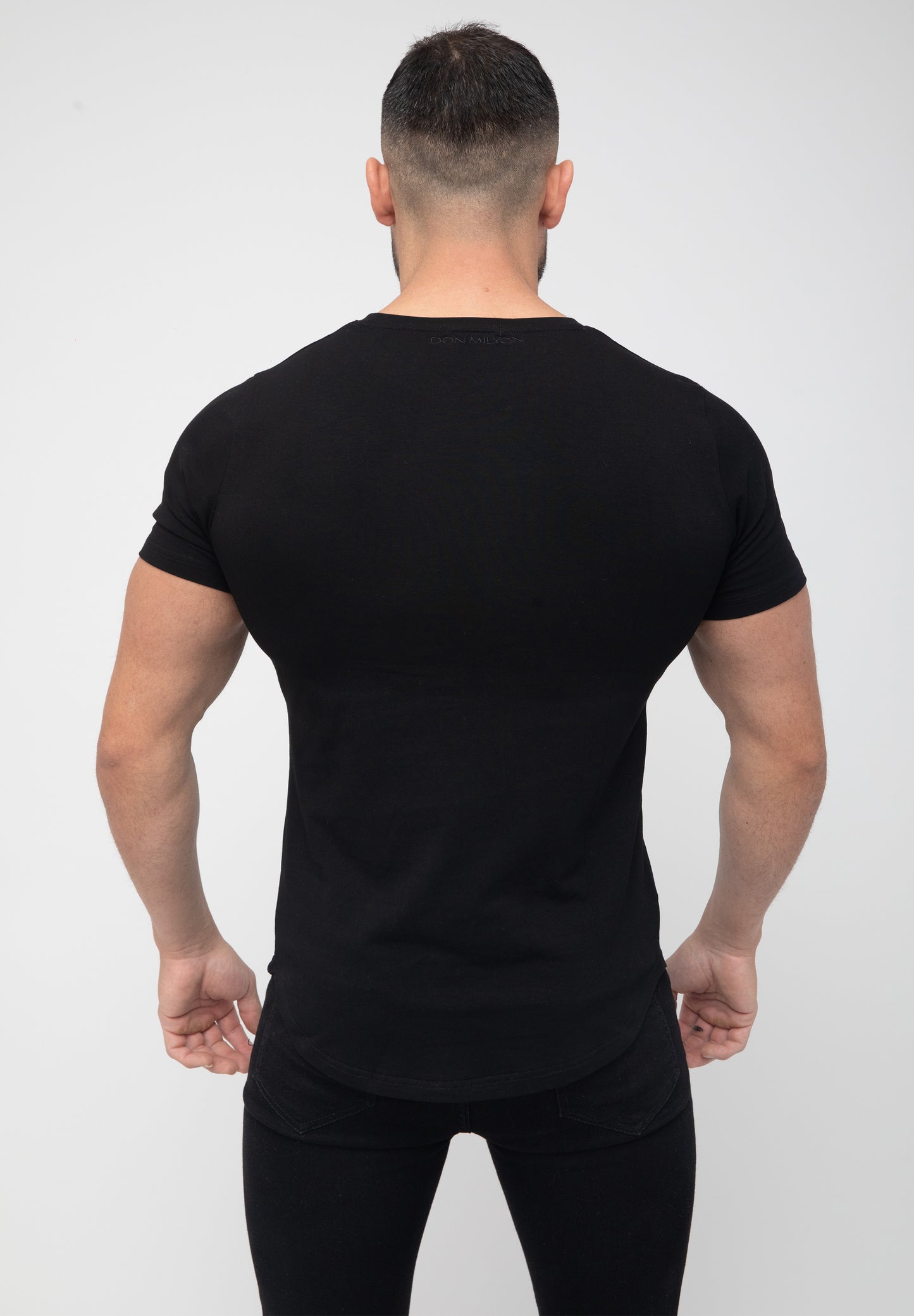 Black Basic Muscle Fit T-Shirt - Curved Hem Crew Neck